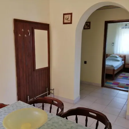 Kaman Nyaralo Apartment *