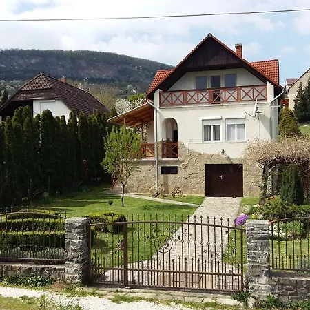 Kaman Nyaralo Apartment Badacsonytomaj