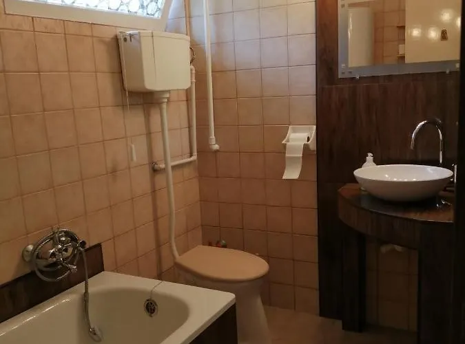 Kaman Nyaralo Badacsonytomaj